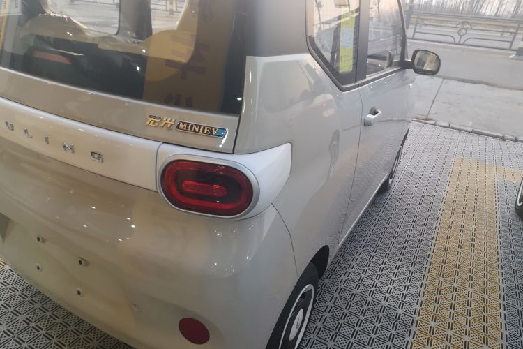 Used Wuling Hongguang MINIEV 2024 3rd Generation 215km Youth Edition