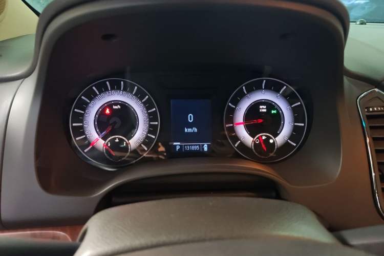 Used Roewe 950 2012 2.0L Elegant Edition Instrument Cluster