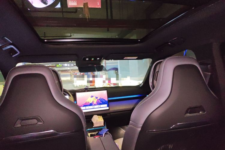 Used Lynk & Co 08 EM-P 2025 120km Long-Range Pro