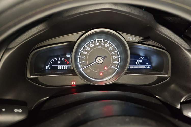 Used Mazda 3 Axela 2017 Sedan 1.5L Automatic Luxury Model Emission Standard China V