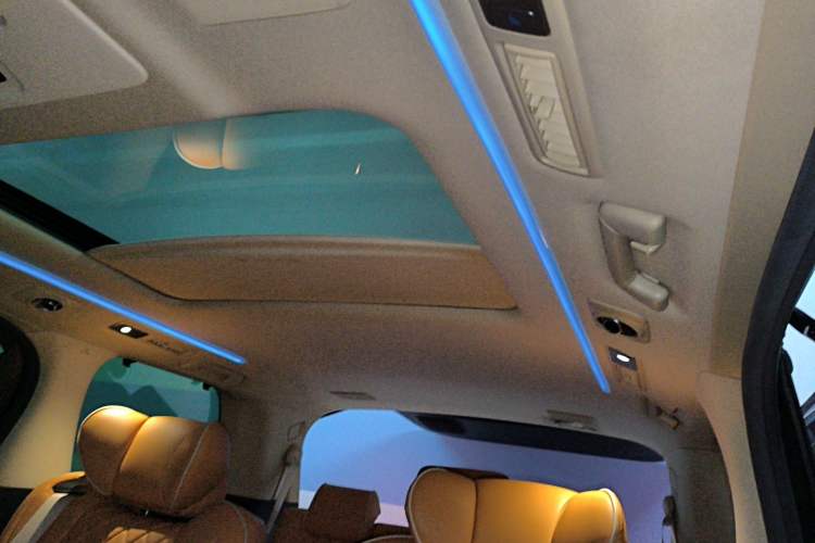 Used Toyota Vellfire 2020 Dual-Engine 2.5L HV Prestige Edition Headliner