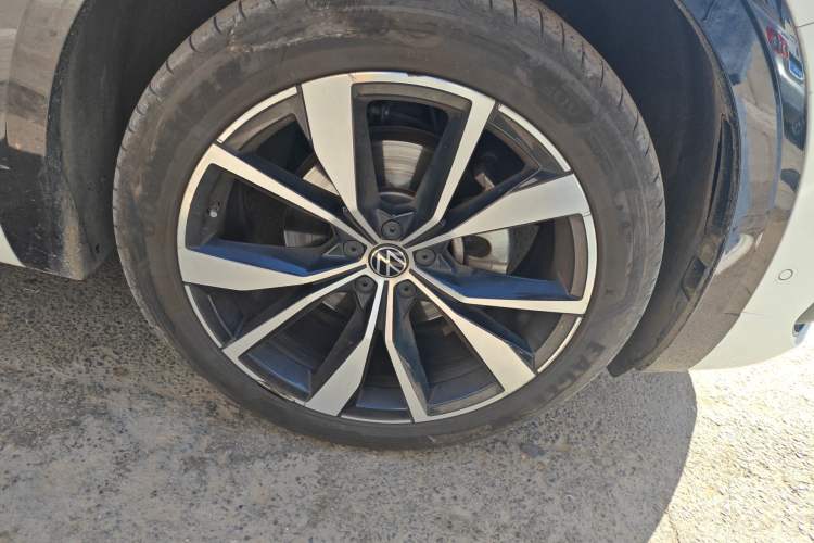 Used Volkswagen Talagon 2021 380TSI Four-Wheel Drive R-Line Touareg Edition
