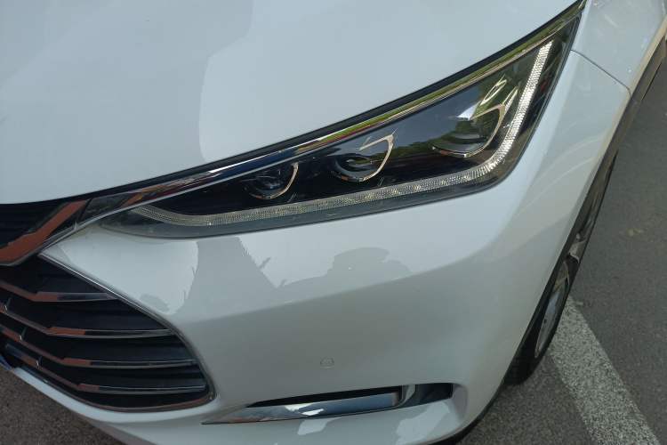 Used BYD Tang 2018 2.0T Automatic Smart Connect Prestige 7-Seater China V Standard Left Front Headlight