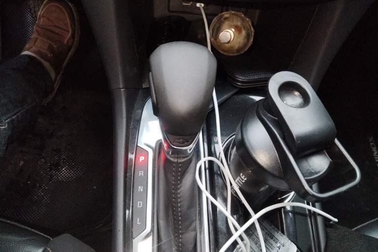 Used Chevrolet Equinox 2021 535T Yujie Edition Gear Lever