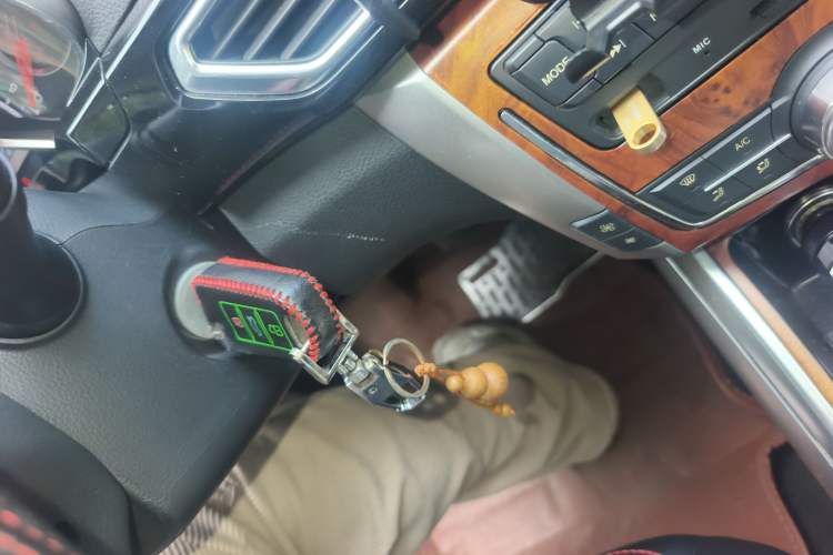 Used Zotye Domy X5 2015 1.5T CVT Landlord Model China IV Standard
