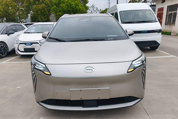 Used AION Y 2023 Plus 510 Enjoy Edition Front