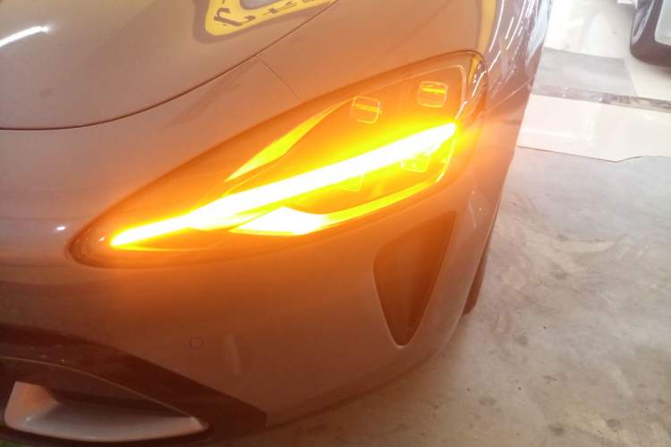 Used Xiaomi Auto SU7 2024 Rear-Drive Standard Founder Edition Left Front Headlight