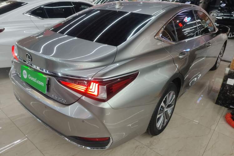 Used Lexus ES 2020 200 Excellence Edition