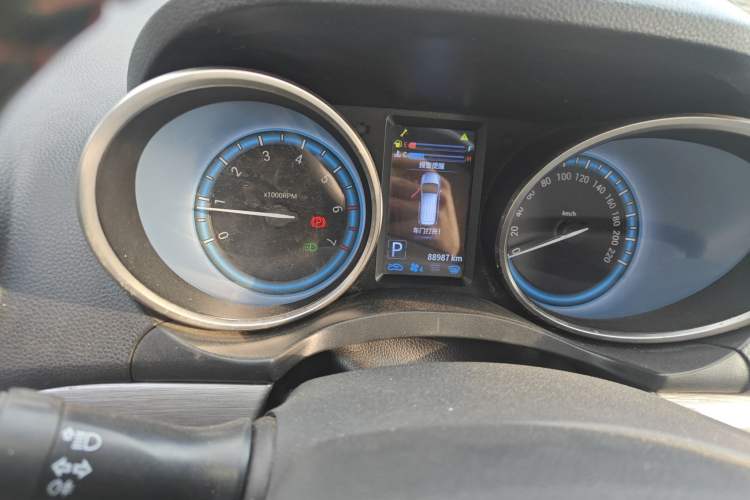 Used Cowin V3 2016 1.5L Automatic SmartLink III