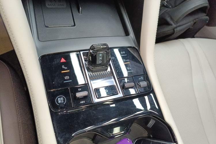 Used BYD Song PLUS New Energy 2025 DM-i 160KM Flagship PLUS Gear Lever