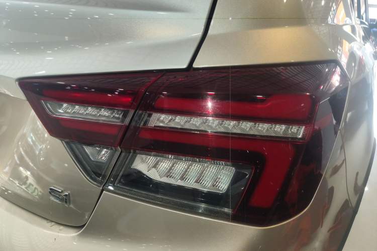 Used Geely Auto Vision S1 2018 1.4T CVT FENGXING Model