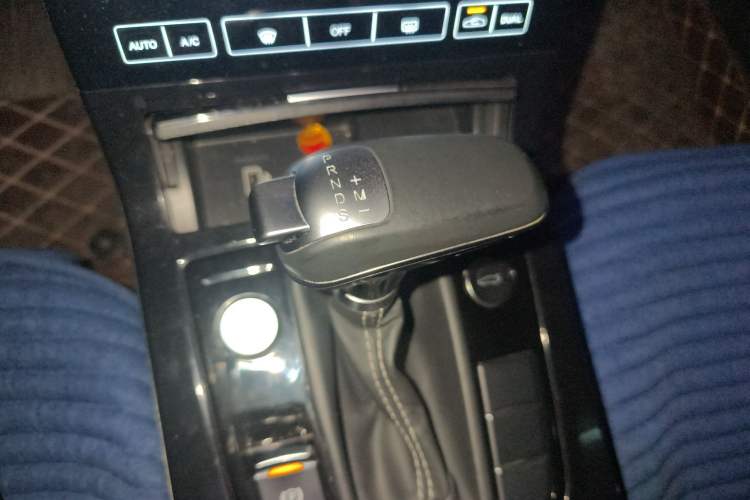 Used Hongqi H5 2018 30TD Dynamic Edition