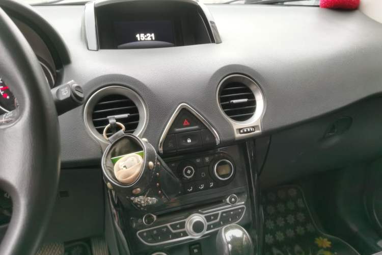 Used Renault Koleos 2012 2.5L Two-Wheel Drive Luxury Navigation Edition
