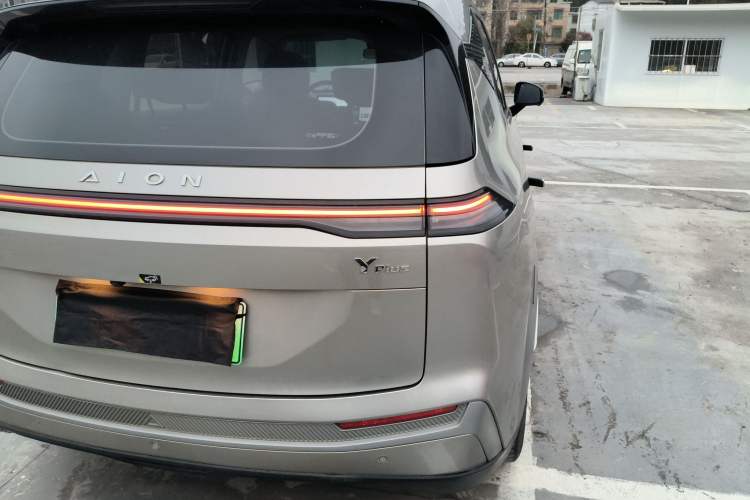 Used AION Y 2023 Younger Star Edition