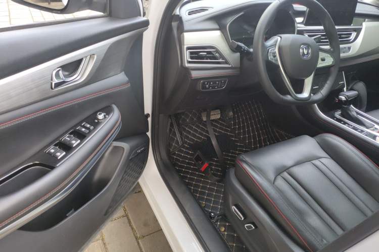 Used CHANGAN CS75 2018 280T Automatic Smart Edition China V-standard Driver Seat