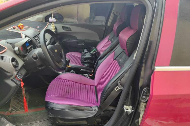 Used Chevrolet Aveo Sonic 2011 Sedan 1.4L MT SL