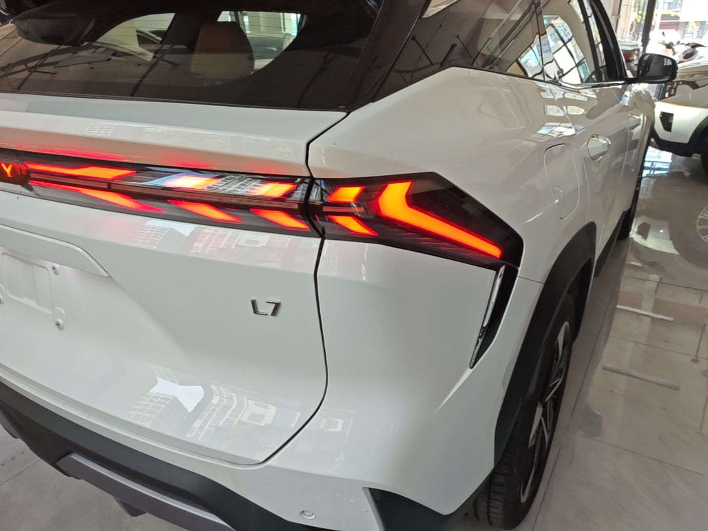 Geely Galaxy L7 2025 3DHT 115km Starship Edition — снимка 9