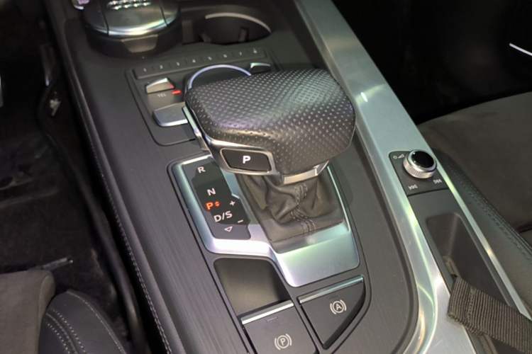 Used Audi A4L 2019 40 TFSI Sporty Version China V