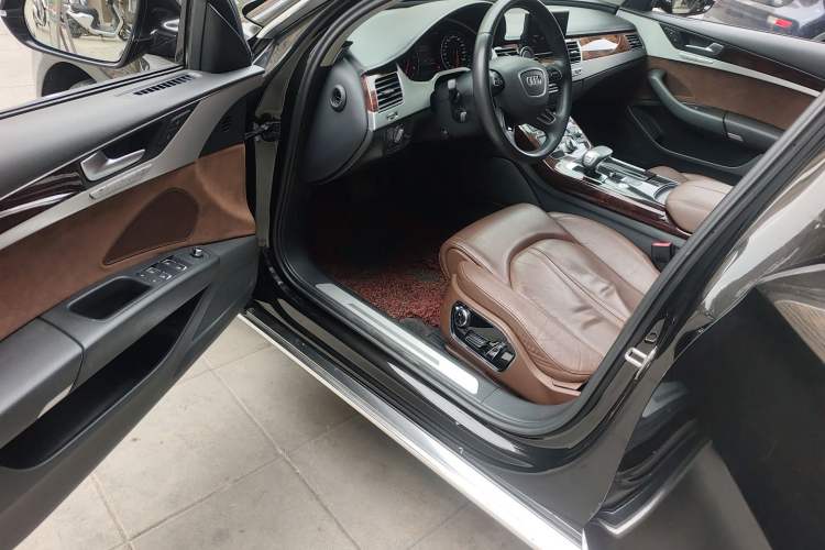 Used Audi A8 2013 A8L 30 FSI Comfort Model
