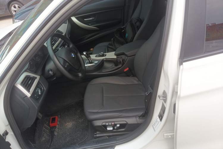 Used BMW 3 Series 2016 320Li Fashion Model
