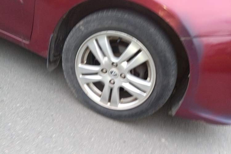 Used CHANGAN Alsvin V5 2012 1.5L Manual Dream Edition