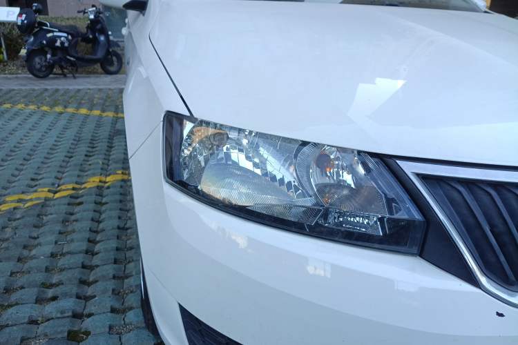 Used Skoda Rapid Spaceback 2016 Revised Version 1.6L Automatic Front-Drive Edition
