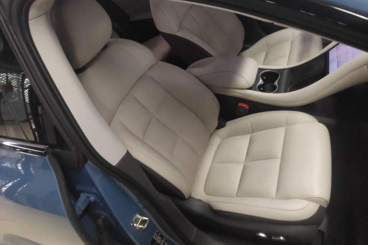 Used IM L6 2024 Max Standard Edition Right Front Seat