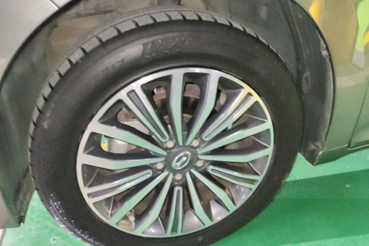 Used GAC Trumpchi M6 2019 270T DCT Luxury Edition (7-seater) China VI Left Front Wheel Hub