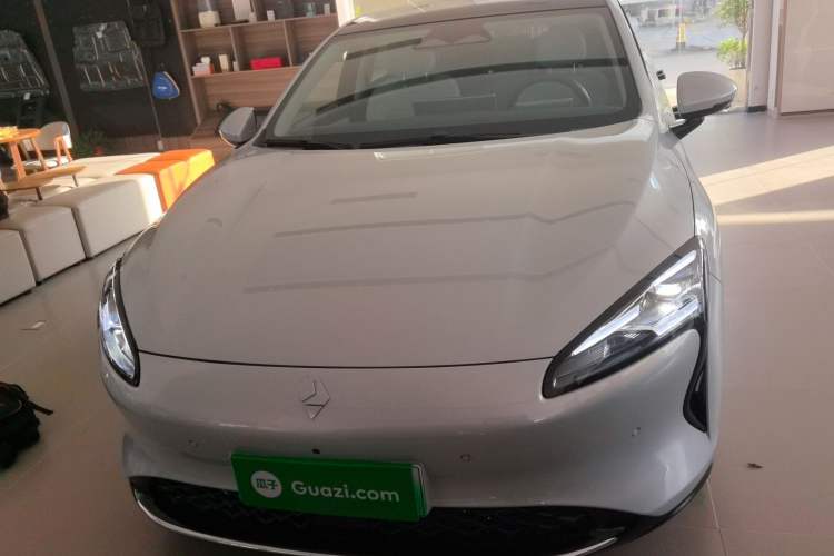 Used Baojun Enjoy 2025 All-Electric 600km Luxury Edition
