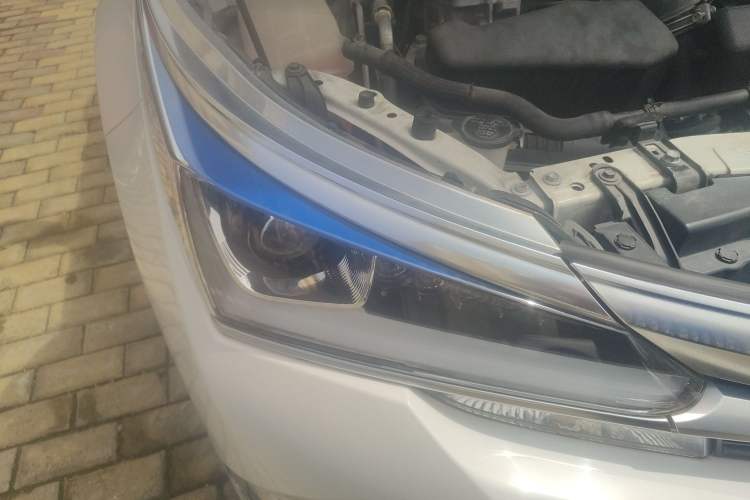 Used Toyota Corolla 2016 Dual-Engine 1.8L E-CVT Elite Edition
