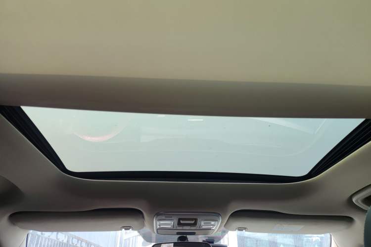 Used Geely Auto Emgrand X7 Sport 2016 1.8TD Automatic ZhiShang Model Headliner