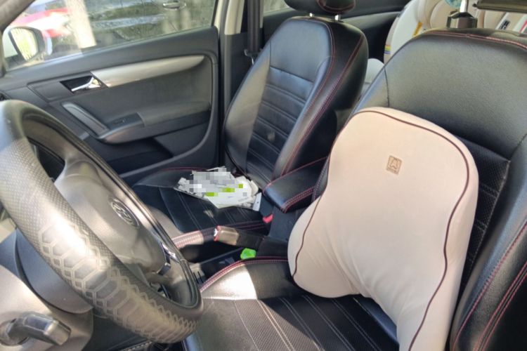 Used Volkswagen Lavida 2013 Revised Classic 1.6L Manual Fashion Edition
