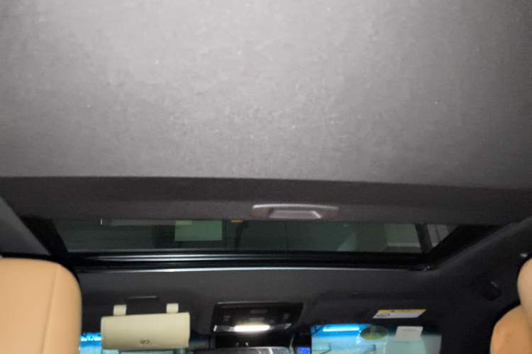 Used Lexus ES 2020 300h Premier Edition
