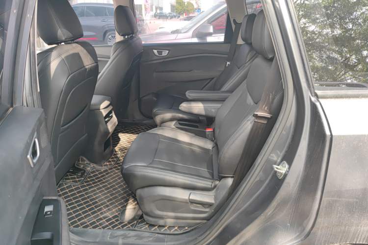 Used Wuling Jiachen 2022 1.5L Manual Enjoyment Elite Model Left Rear Seat
