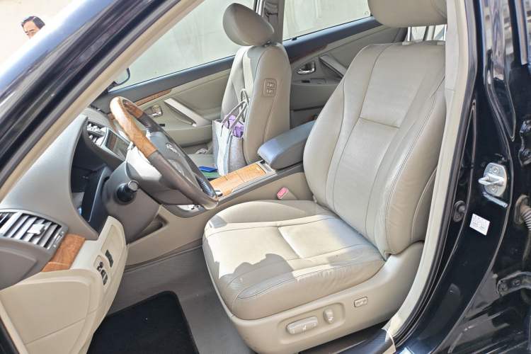 Used Toyota Camry 2012 200G Classic Luxury Edition