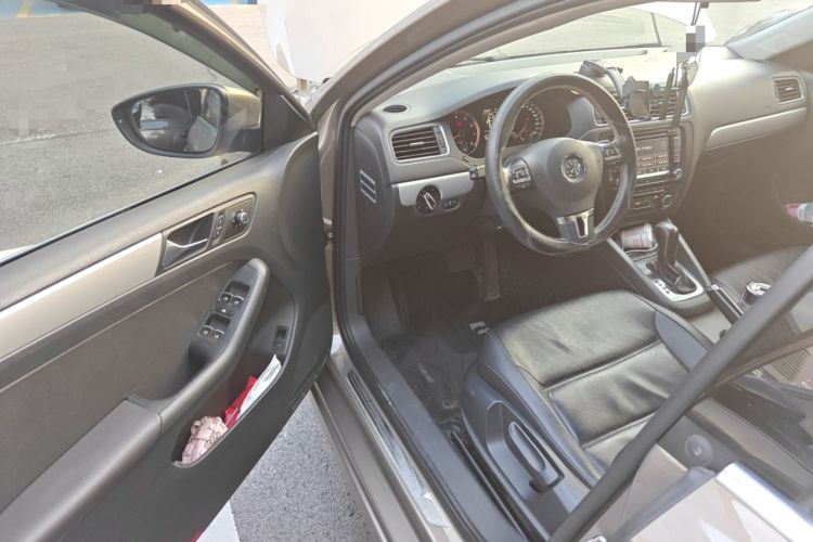 Used Volkswagen Sagitar 2014 1.4TSI Automatic Luxury Model