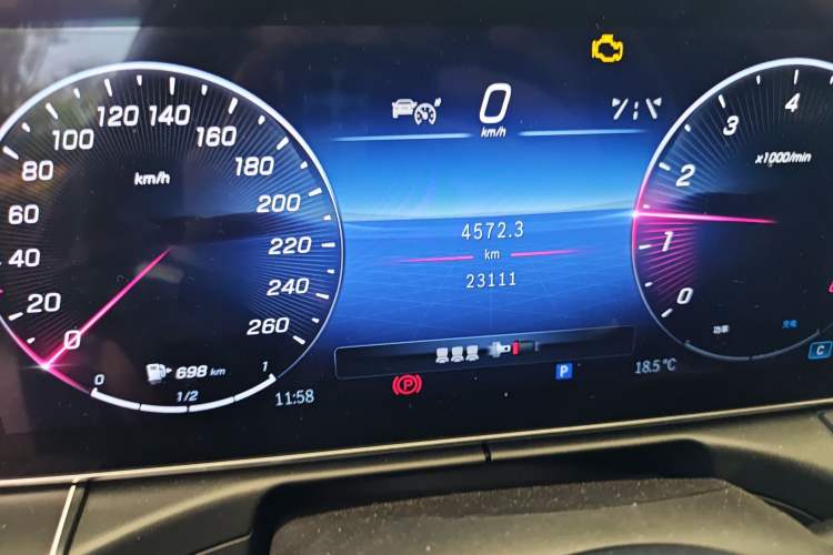 Used Mercedes-Benz C-Class 2024 Facelift C 260 L Night Edition Sport Version
