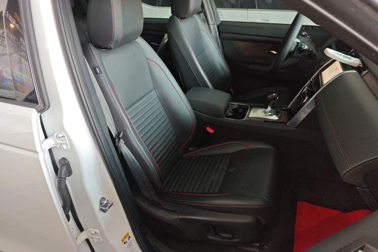 Used Land Rover Discovery Sport 2020 249 PS R-Dynamic Performance Edition