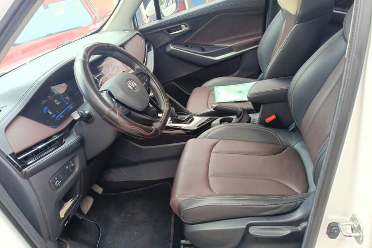 Used CHANGAN CS15 2019 1.5L Automatic Entry Model China VI Standard
