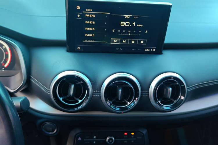 Used Wey VV6 2018 2.0T Four-Wheel Drive Flagship Version China V Standard
