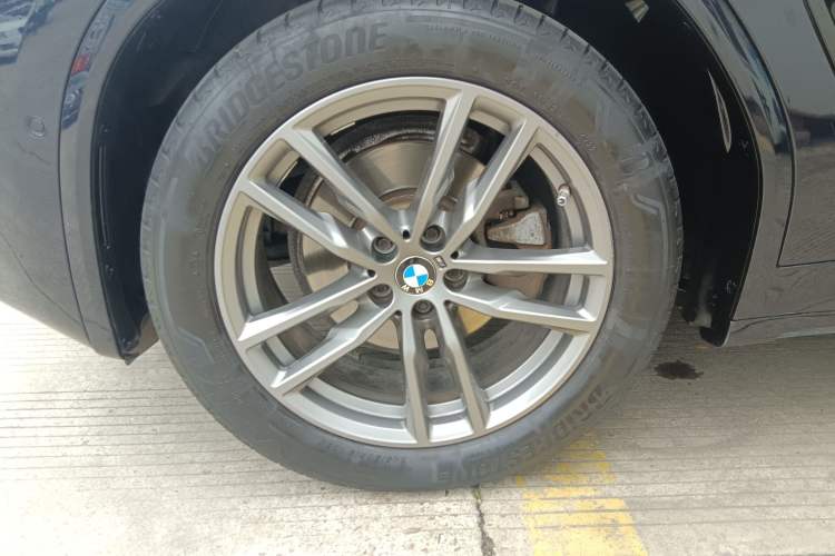 Used BMW X3 2019 xDrive25i M Sport Package Left Front Wheel Hub