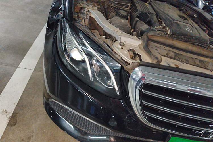 Used Mercedes-Benz E-Class 2018 E 300 L Stylish Model Right Front Headlight