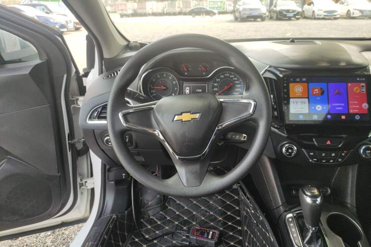 Used Chevrolet Cruze 2018 320 Automatic Pioneer Sunroof Edition