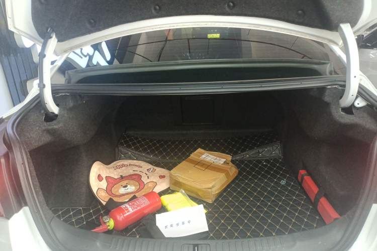 Used Chevrolet Malibu 2018 530T Automatic Luxury Edition Trunk