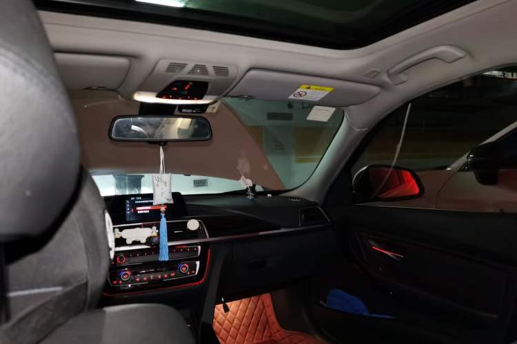 Used BMW 3 Series 2018 320Li Fashion Model Headliner