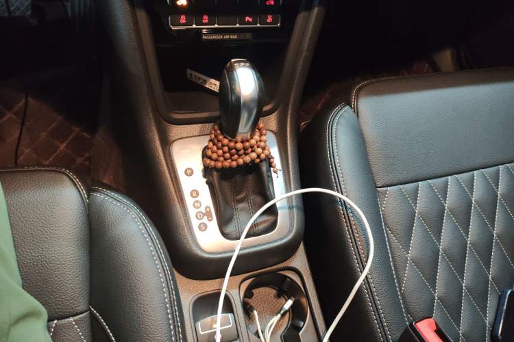 Used Volkswagen Sharan 2018 380TSI Comfort Edition 7-Seater Gear Lever