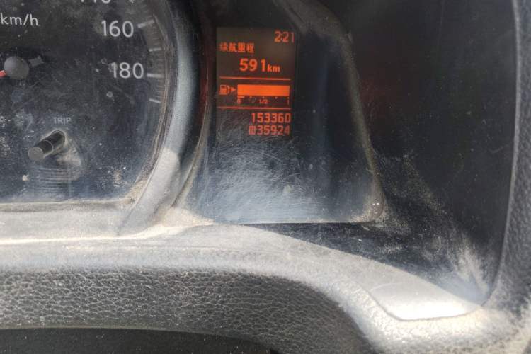 Used Nissan NV200 2013 1.6L Luxury Model China IV Standard Odometer Close Up