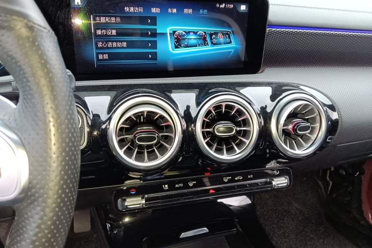 Used Mercedes-Benz A-Class 2022 Restyled A 200 L Sport Sedan Fashion Version
