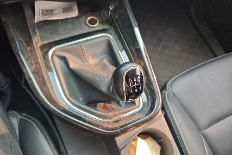 Used Dongfeng Fengon S560 2019 1.8L Manual Urban Model