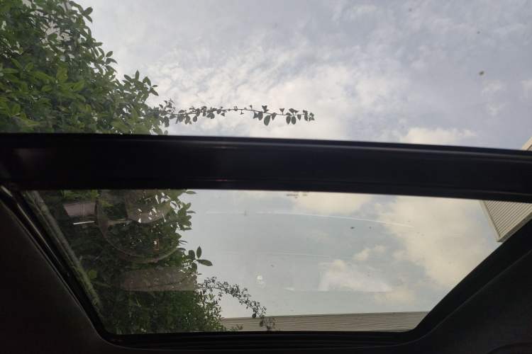 Used Geely Auto Monjaro L 2024 2.0TD High-Power Automatic Two-Wheel Drive Yunqi Version Headliner